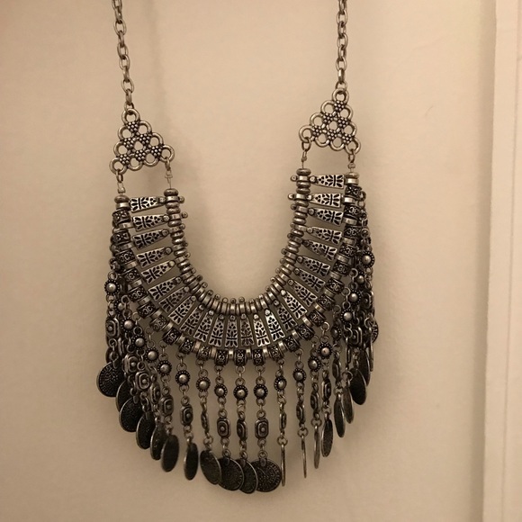 statement necklace - Picture 2 of 4
